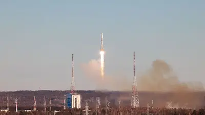 Rusia lanza un cohete Soyuz con decenas de satélites, entre ellos dos iraníes Rusia lanza un cohete Soyuz con decenas de satélites, entre ellos dos iraníes