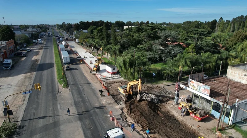 Más obras en provincia de Buenos Aires: avanza el mejoramiento integral de la Ruta 4
