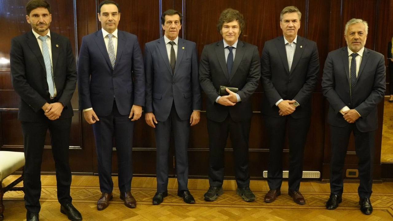 Cruces entre los gobernadores de la UCR por los ataques a Alfonsín tras la reunión de Javier Milei en Casa Rosada