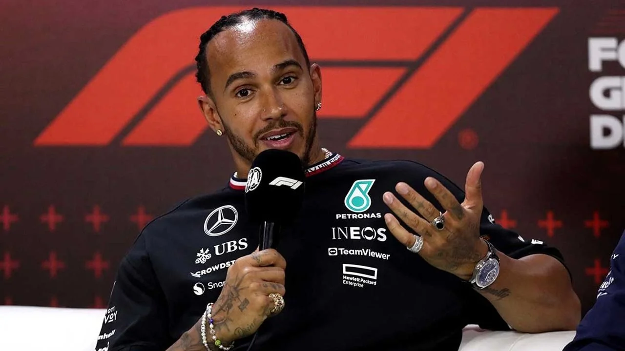 Lewis Hamilton en la conferencia de prensa del GP de Brasil.