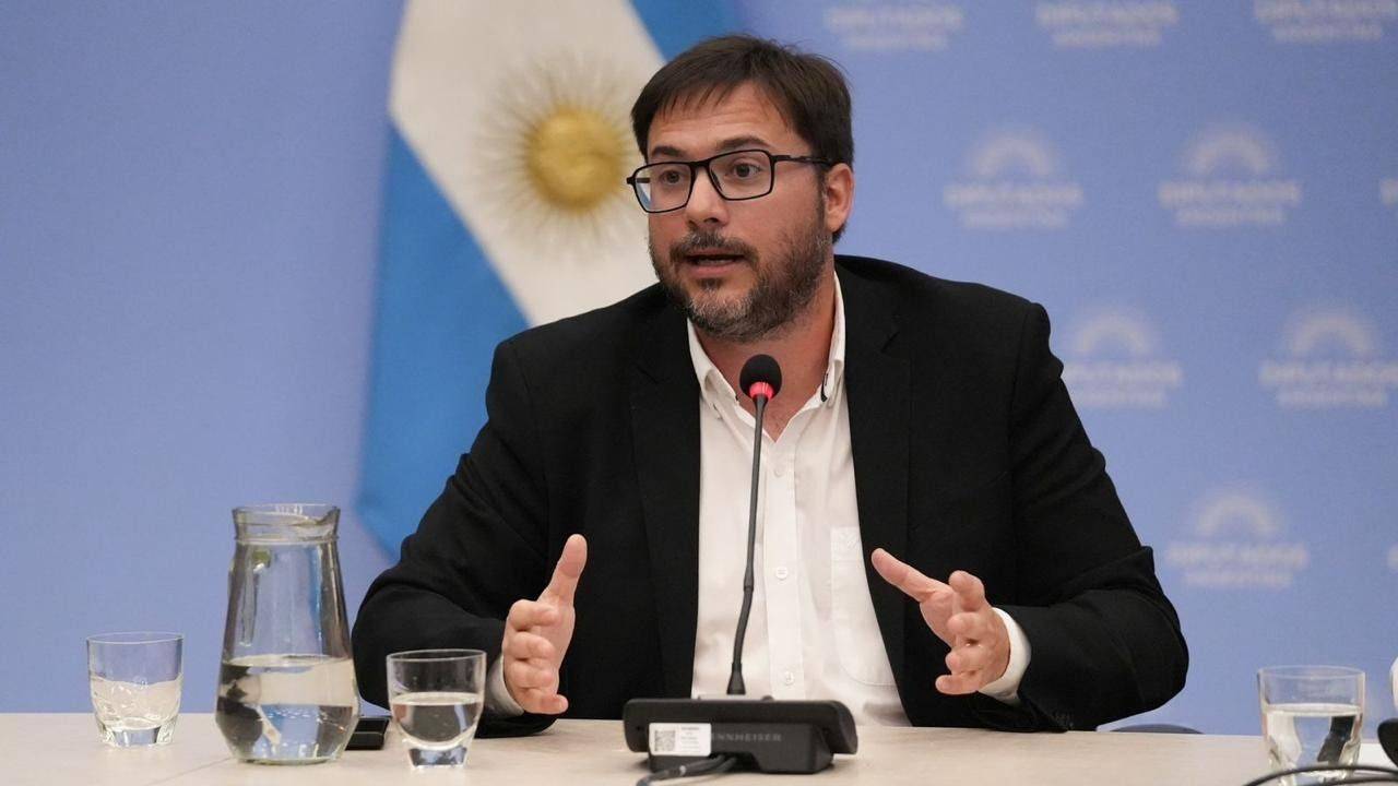 Agost Carreño: "Si el PRO va a ser servil a Milei, no es el partido en el que nos metimos y mucha gente piensa como yo"