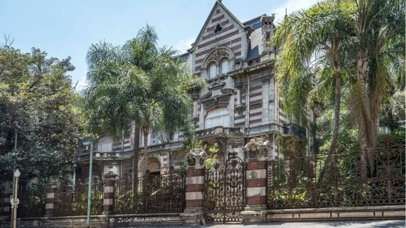 Esta es la casa más embrujada de Buenos Aires: tiene 130 años y está casi abandonada