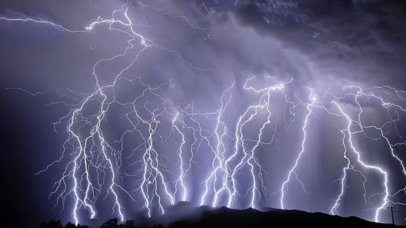 lluvia, truenos, rayos,