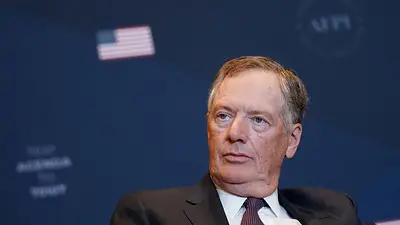 Trump pide al proteccionista Lighthizer que sea el jefe comercial de EEUU: FT Trump pide al proteccionista Lighthizer que sea el jefe comercial de EEUU: FT