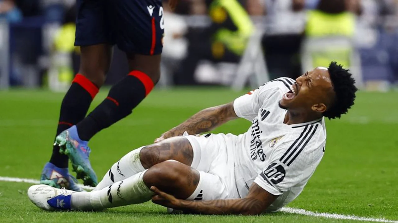 Militão del Real Madrid será operado tras romperse el ligamento cruzado anterior