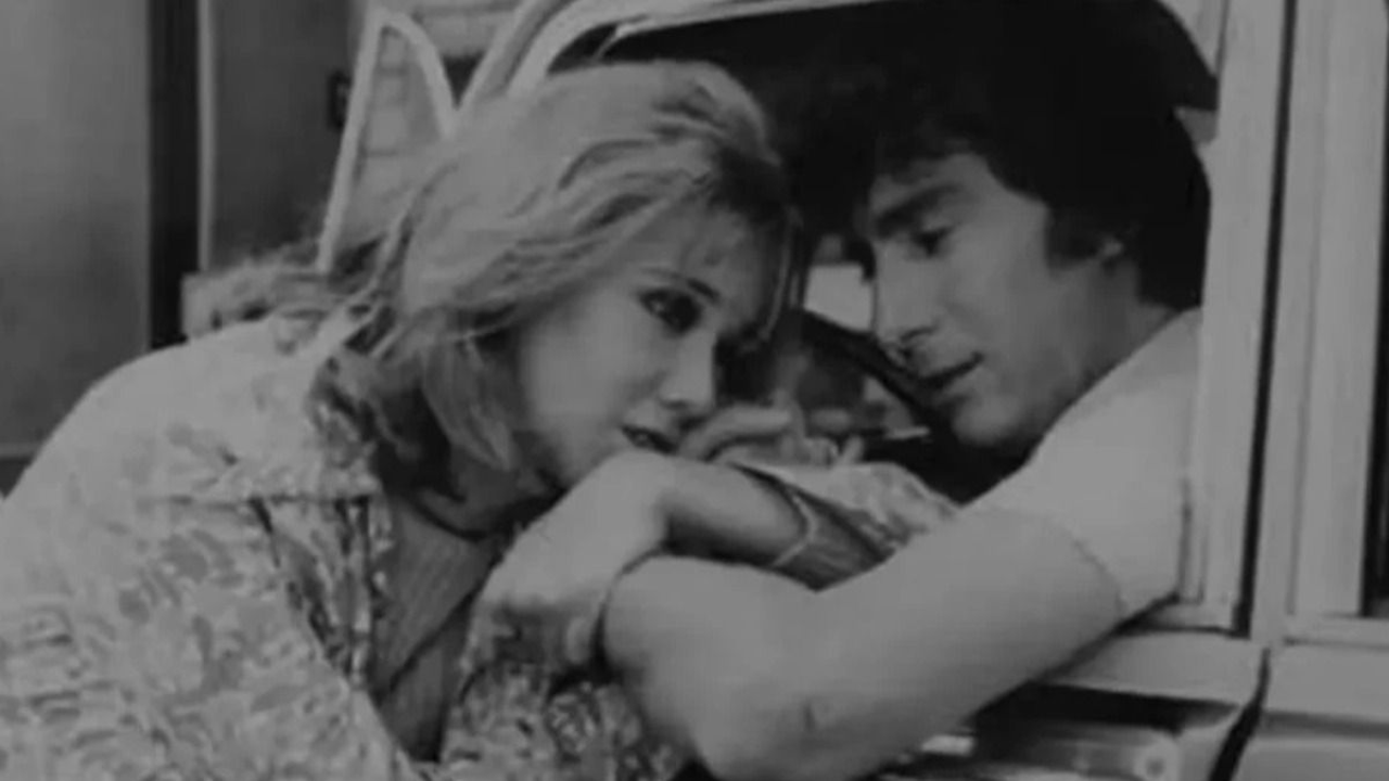 Cuántos años tiene el protagonista de Rolando Rivas taxista.