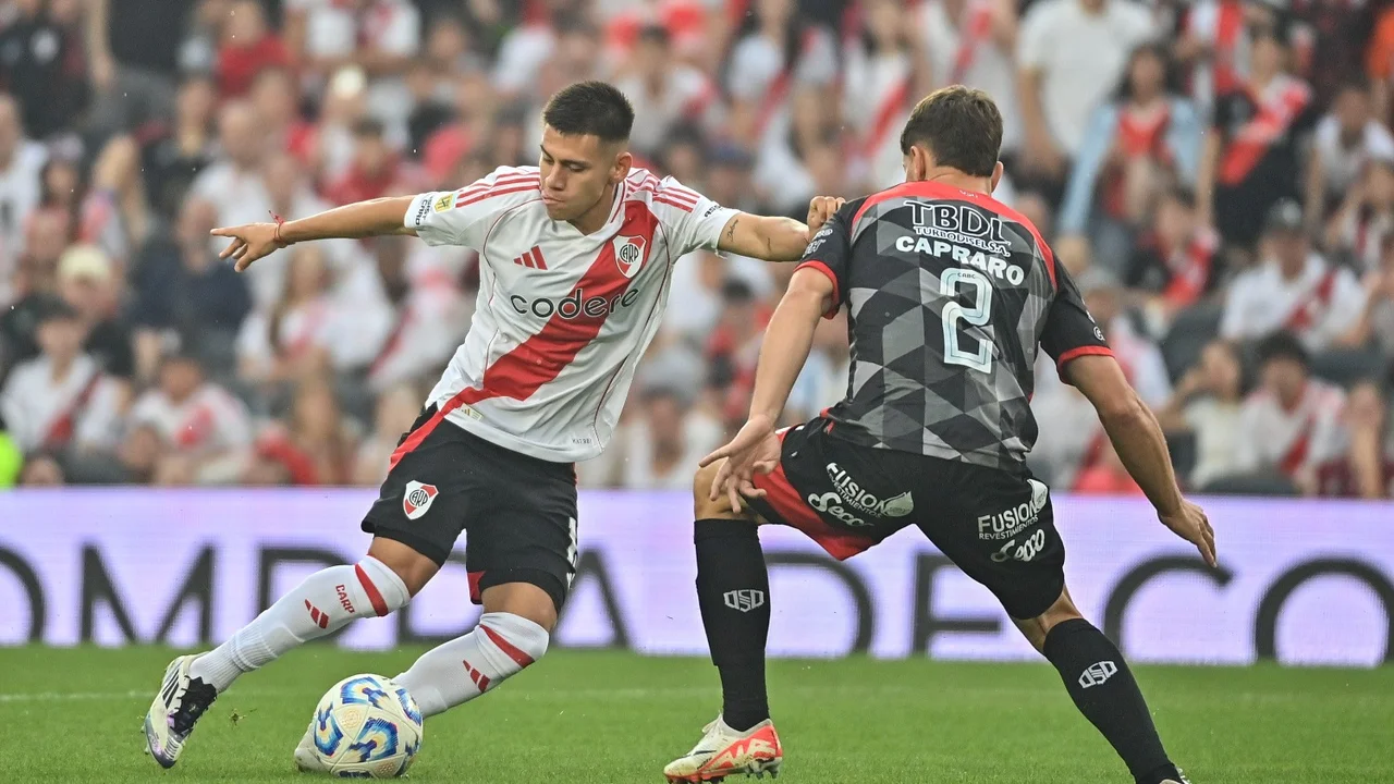 River goleó a Barracas Central en el estadio Monumental: los goles y el resumen del partido