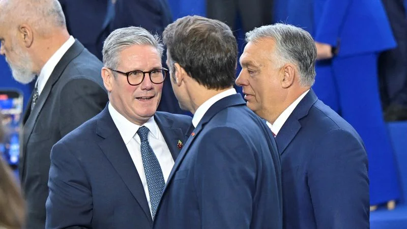 Starmer del Reino Unido se reunirá con Macron en Francia para tratar apoyo a Ucrania tras victoria de Trump