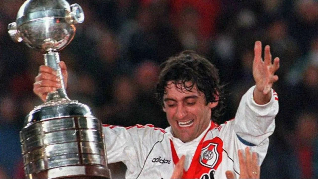 Enzo Francescoli en River