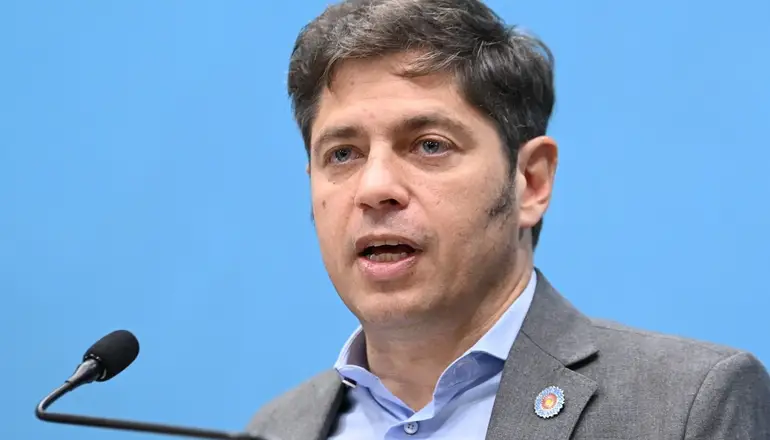 Kicillof presentó un proyecto de educación financiera para estudiantes de secundaria