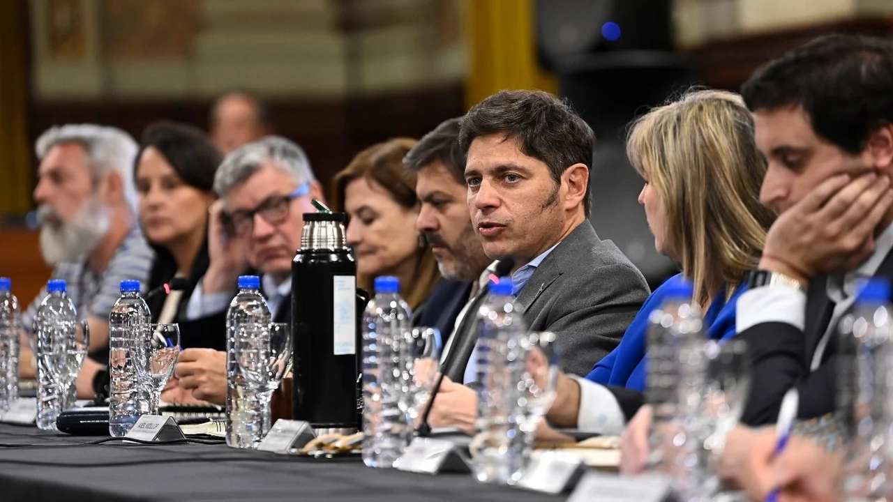 Axel Kicillof quiere que Javier Milei le ceda el Canal de Magdalena