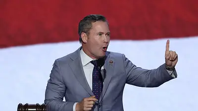 Trump elige a Mike Waltz como asesor de seguridad nacional, según varias fuentes Trump elige a Mike Waltz como asesor de seguridad nacional, según varias fuentes