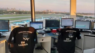 Paro aéreo en vacaciones: fracasó la reunión y los controladores mantienen las medidas con cambios