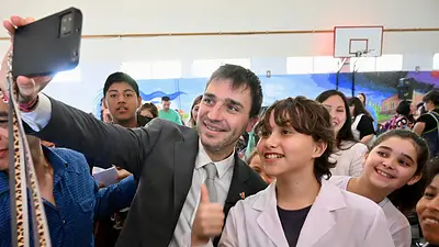 Chubut: Ignacio Torres dijo que el 2024 va a ser el año "con más días de clases de los últimos 25 años” Chubut: Ignacio Torres dijo que el 2024 va a ser el año "con más días de clases de los últimos 25 años”