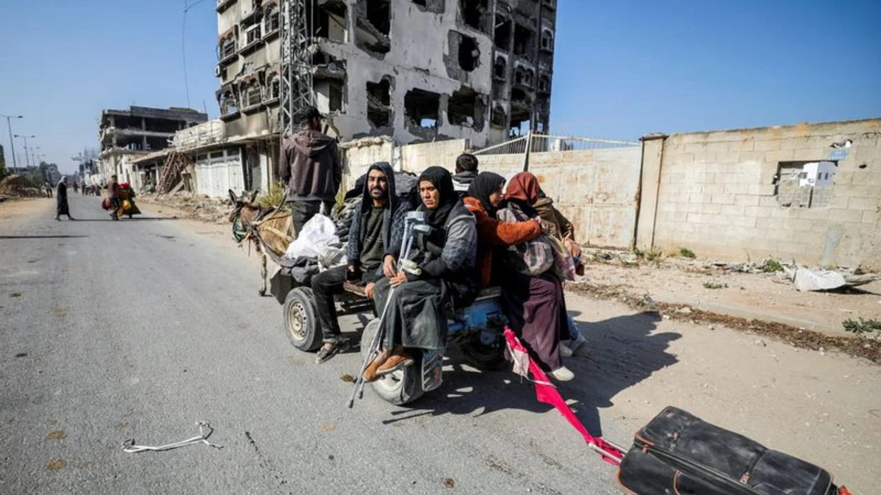 Palestinos dicen destrucción en norte de Gaza es generalizada; algunos no regresarán jamás, según grupo de DDHH