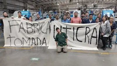 Trabajadores tomaron un fábrica Trabajadores tomaron un fábrica