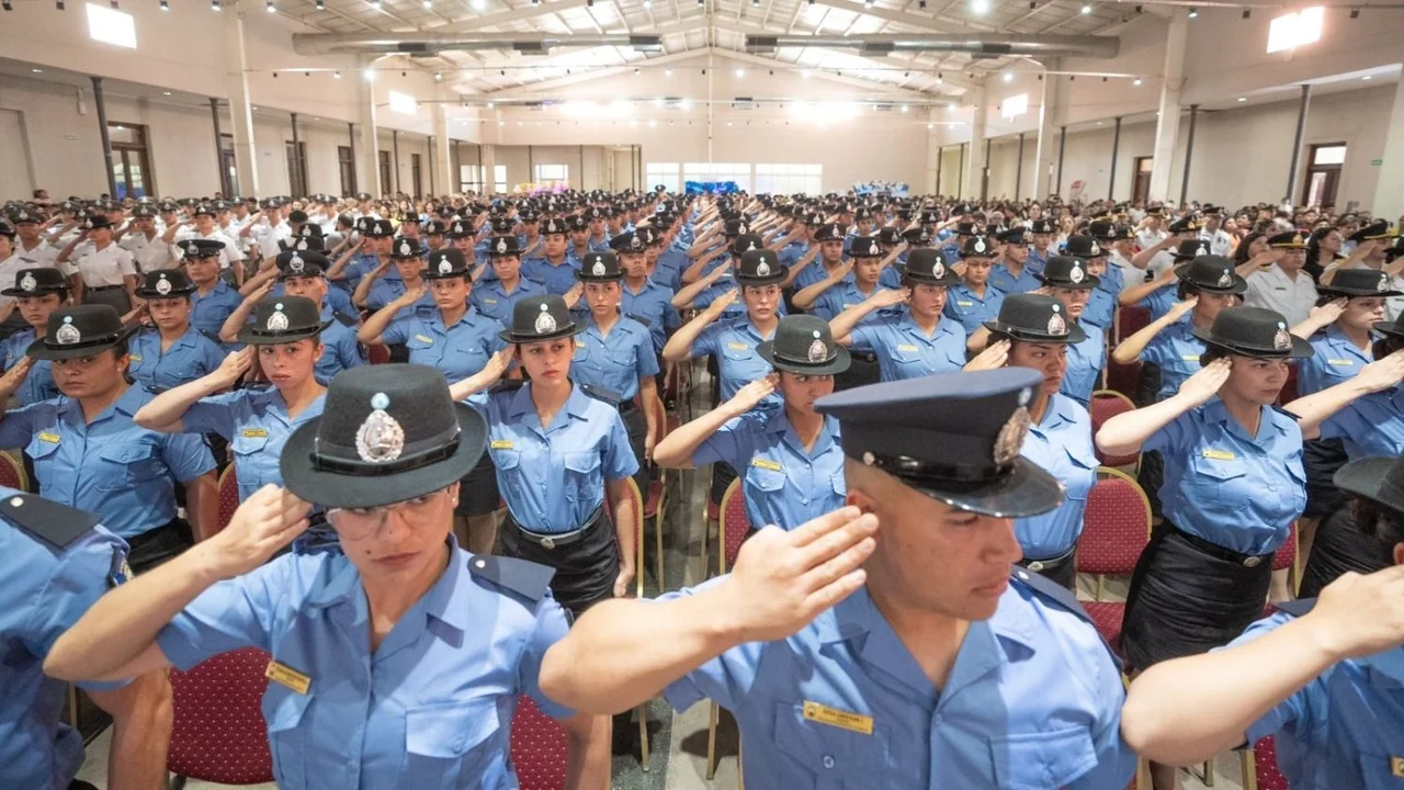 El Gobierno de La Rioja refuerza el sistema de seguridad e incorpora más de 300 efectivos policiales en toda la provincia