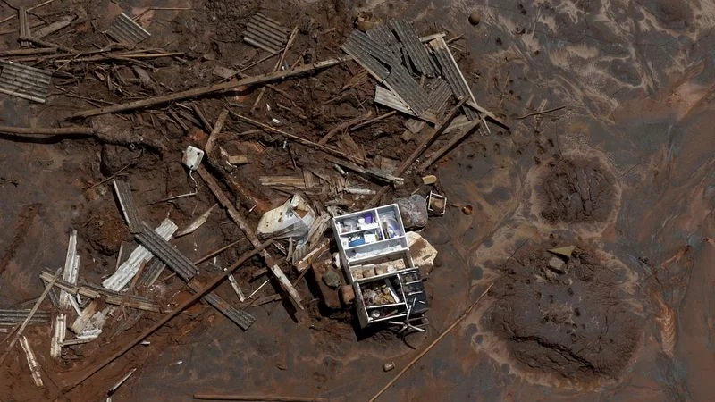Tribunal brasileño absuelve a Vale, BHP y Samarco de cargos penales por el derrumbe de presa en 2015