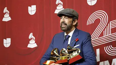 Juan Luis Guerra arrasa en los Grammy Latinos Juan Luis Guerra arrasa en los Grammy Latinos
