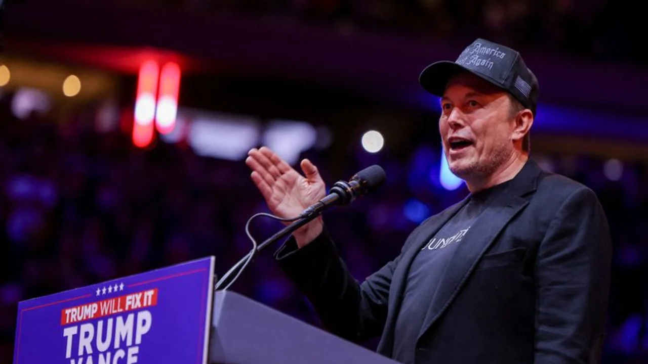 Trump dice que la comisión de eficiencia de Musk emitirá informes
