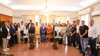 La Rioja expande su producción avícola a la India y recibe una inversión por más de 100 millones de dólares La Rioja expande su producción avícola a la India y recibe una inversión por más de 100 millones de dólares