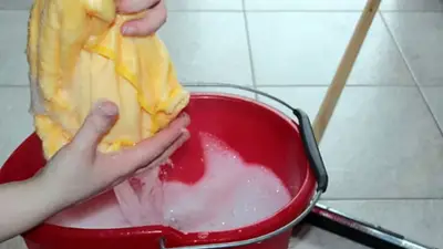 Cuál es el truco para limpiar el piso correctamente. Cuál es el truco para limpiar el piso correctamente.