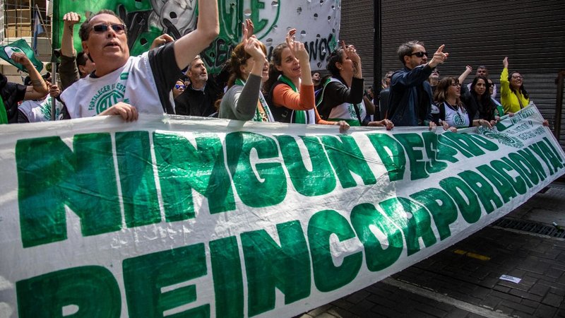 Conflicto social hoy 19 de noviembre: paro, marchas y piquetes contra Milei