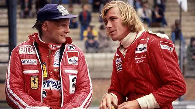 Niki Lauda y James Hunt tras el accidente del austriaco en Alemania. Niki Lauda y James Hunt tras el accidente del austriaco en Alemania.