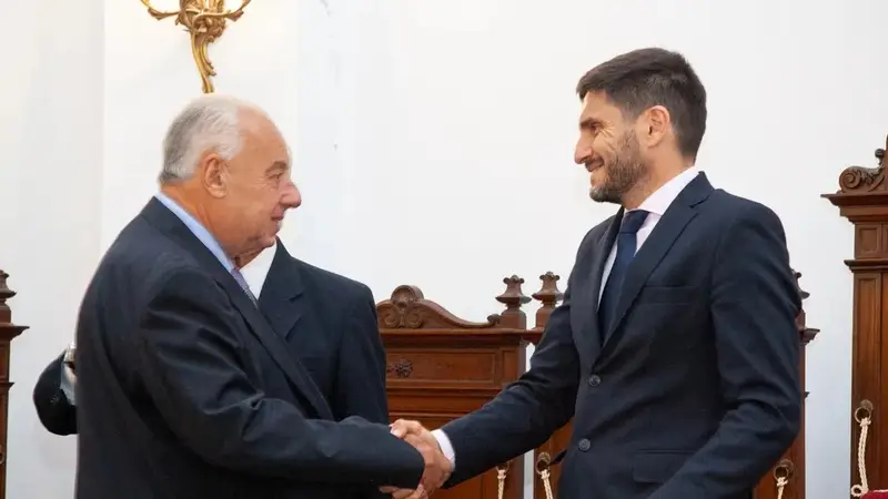 El presidente de la Corte Suprema, Rafael Gutiérrez, y el gobernador de Santa Fe, Maximiliano Pullaro. 