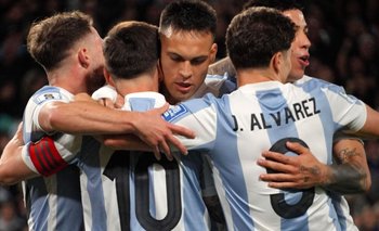 Otra vez, Argentina cerró su año en la Bombonera con una victoria | Selección argentina