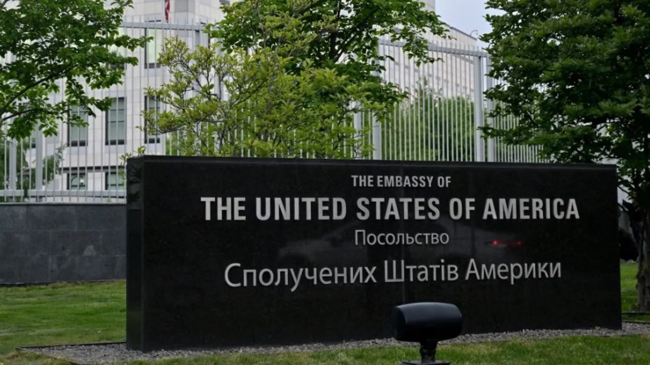 Ante el temor a una guerra nuclear, EE.UU cerró su embajada en Kiev 