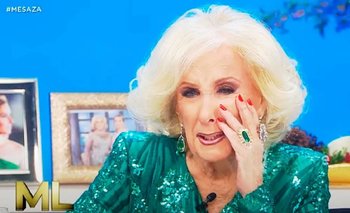 Juana Viale mandó al frente a Mirtha Legrand con una foto íntima | Farándula