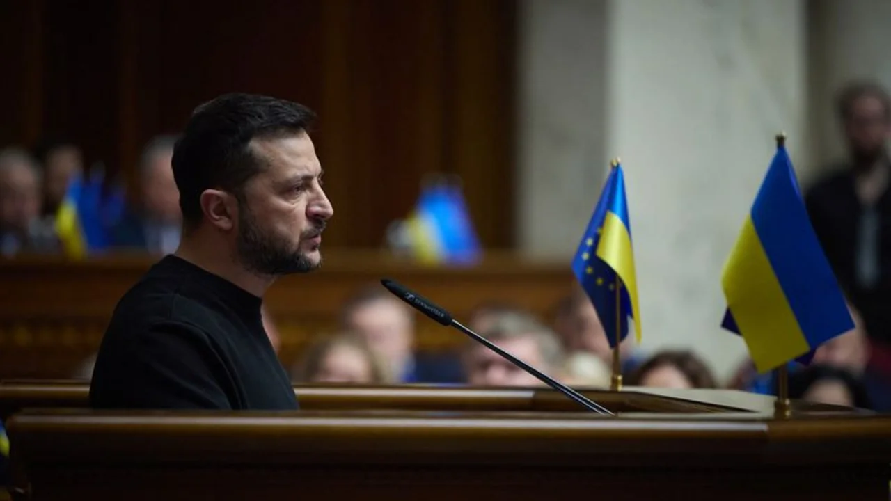 Zelenski afirma que Crimea sólo puede volver a Ucrania por la vía diplomática