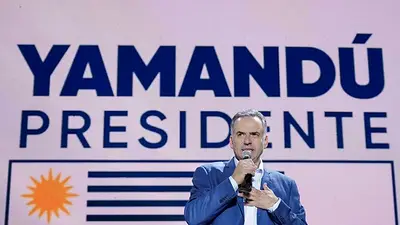 Yamandú Orsi, favorito en elecciones presidenciales uruguayas, promete una "izquierda moderna" Yamandú Orsi, favorito en elecciones presidenciales uruguayas, promete una "izquierda moderna"