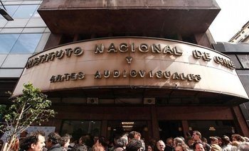 Otro golpe al cine: denuncian que desvincularon a 40 trabajadores del INCAA | Incaa