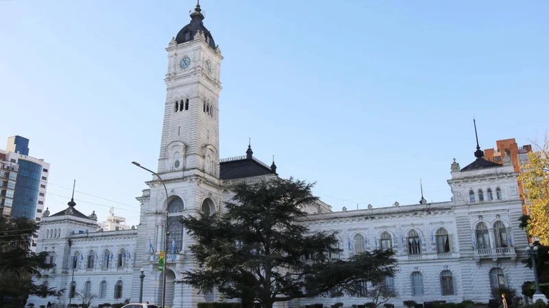 Sorpresivo allanamiento en la municipalidad de La Plata: los motivos