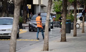 Sigue la polémica por los cuidacoches en Córdoba: 3 detenidos en menos de una semana | Delitos