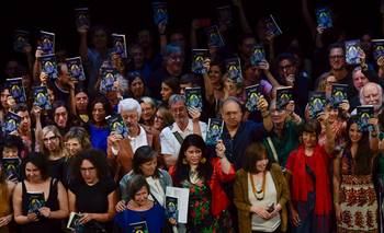 No podrán contra los libros: Cometierra, lectura conjunta para resistir | Literatura