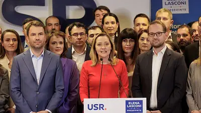Un candidato de ultraderecha y una opositora de centroderecha irán a la segunda vuelta en Rumanía Un candidato de ultraderecha y una opositora de centroderecha irán a la segunda vuelta en Rumanía