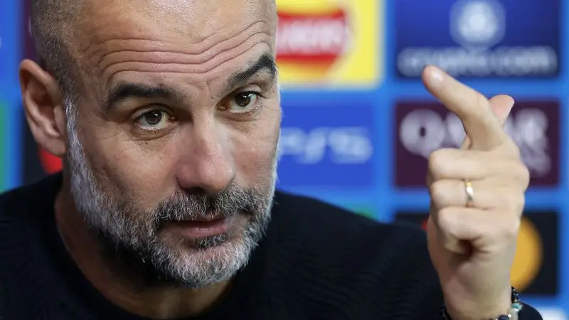 Guardiola exige compromiso total a los jugadores del Man City tras quinta derrota seguida