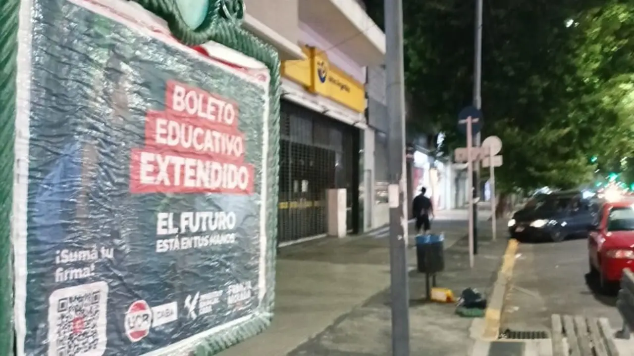 Después de los radicales peluca, la UCR concentra su militancia en una bandera histórica