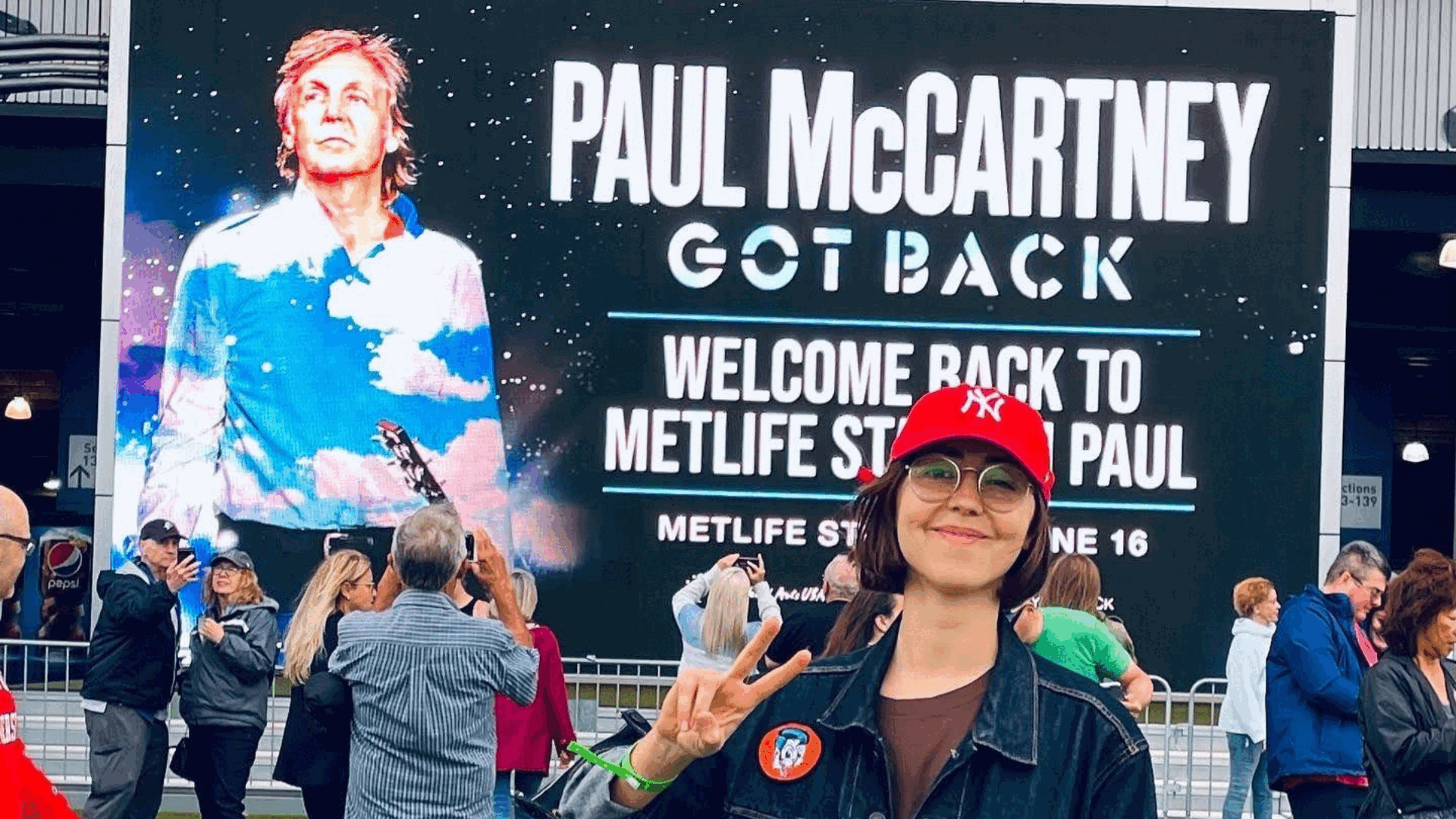 De escuchar Los Beatles en la ruta a trabajar para Paul McCartney en su gira: la historia de la artista argentina de 32 años oriunda de Junín
