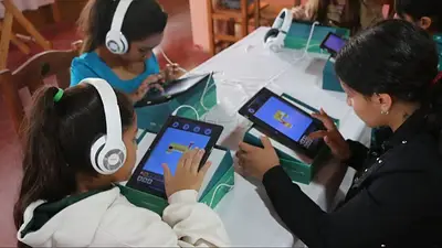 Tecno Móvil: la novedosa propuesta riojana para formar a estudiantes en el mundo de la tecnología Tecno Móvil: la novedosa propuesta riojana para formar a estudiantes en el mundo de la tecnología