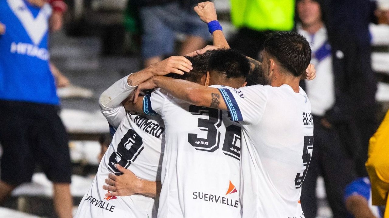 Vélez eliminó a Boca que complica su clasificación a la Libertadores