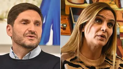 Reforma constitucional de Santa Fe: la oposición acusa a Pullaro de "comprar votos con plata y cargos" Reforma constitucional de Santa Fe: la oposición acusa a Pullaro de "comprar votos con plata y cargos"