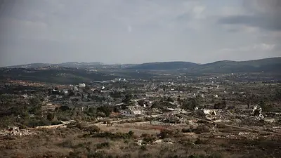 El ejército de Israel prohíbe a los residentes libaneses desplazarse a varios pueblos del sur El ejército de Israel prohíbe a los residentes libaneses desplazarse a varios pueblos del sur