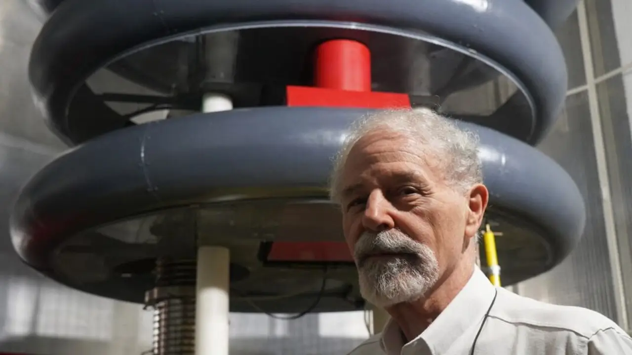 Andrés Kreiner: "El recorte en la CNEA para el año que viene es de 40%”