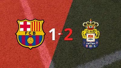 UD Las Palmas castigó a Barcelona con una victoria por 2 a 1 UD Las Palmas castigó a Barcelona con una victoria por 2 a 1