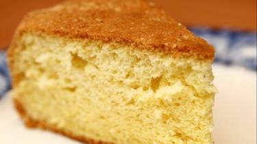 Bizcochuelo sin manteca ni aceite: cuánta agua lleva para que quede perfecto