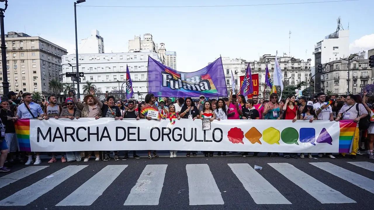 Con reclamos a Milei, se celebró una nueva Marcha del orgullo por los derechos LGBTIQ+